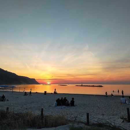 Apartament Casa Di Baia Pesaro Zewnętrze zdjęcie